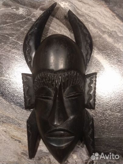 Африканские статуэтки из дерева