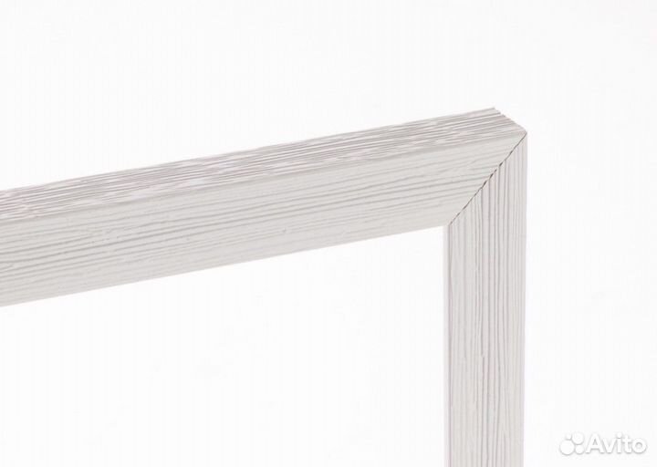 Зеркало в белой раме