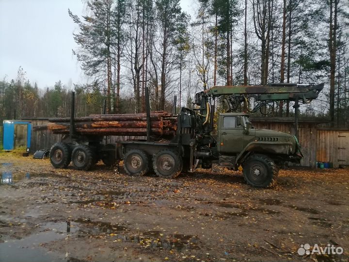 Урал 375 с КМУ, 1983