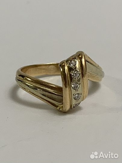 Золотое кольцо с фианитами 17 р