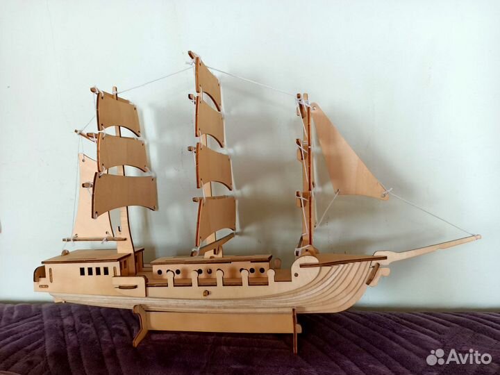 Корабль деревянный модель