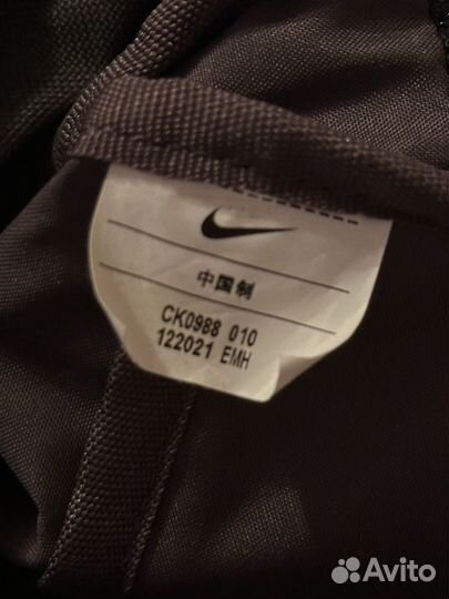 Спортивная сумка Nike через плечо