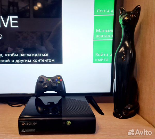 Xbox 360 E / 250GB