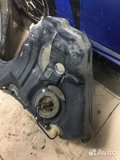 Бак топливный в сборе BMW 5 E60