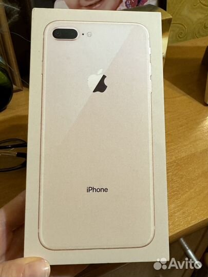 iPhone 8 Plus, 64 ГБ