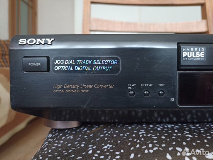 CD плеер sony CDP-XE310