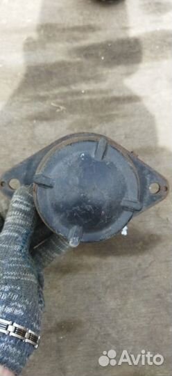 Подушка двс Ford Mustang 1zvft80N065141848 6G974AA