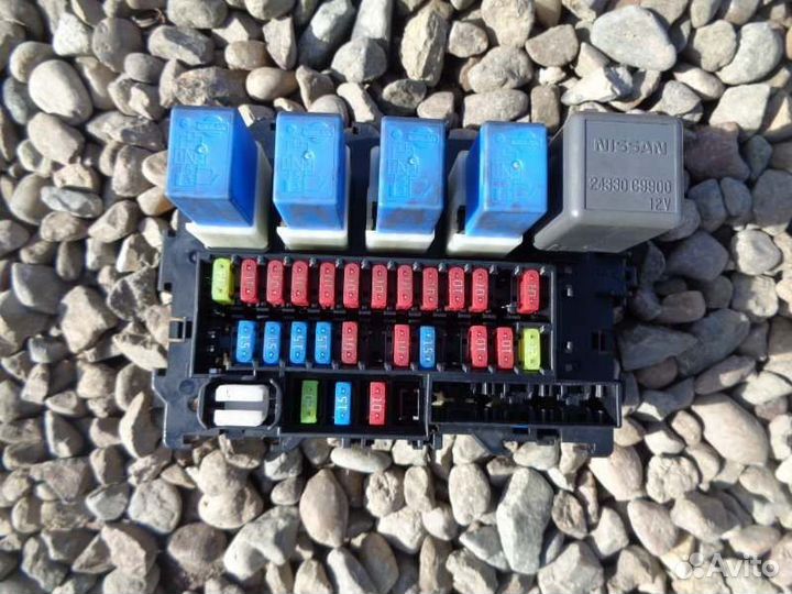 Блок предохранителей Nissan Avenir W11 QG18DE