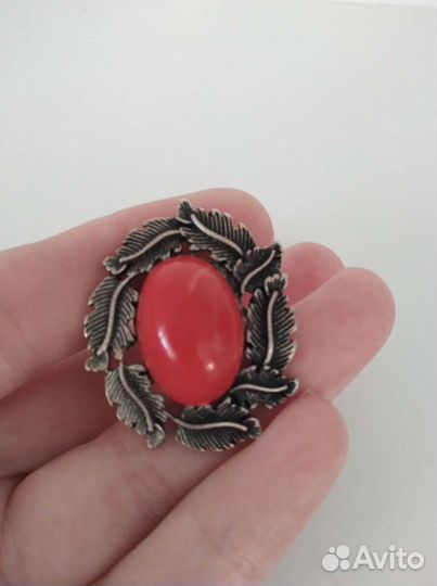 Женское кольцо металл камень