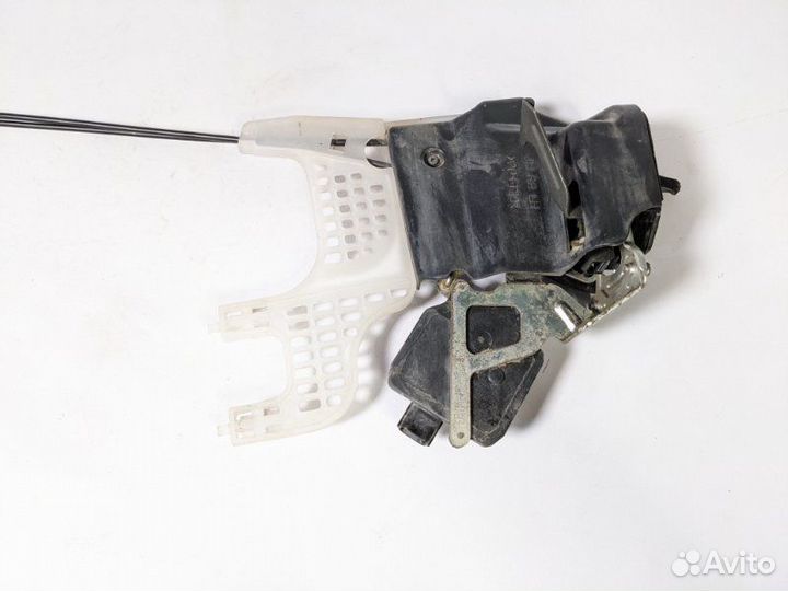 Замок двери задний левый Hyundai Tucson JM G4GC