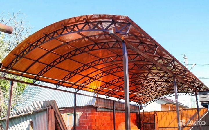 Навес для машины из поликарбоната