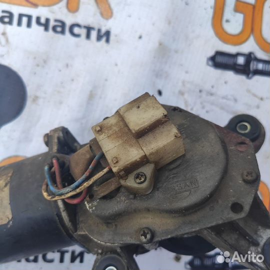 Моторчик дворников Nissan Primera P10