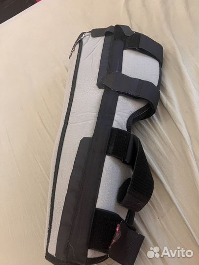 Ортез на коленный сустав