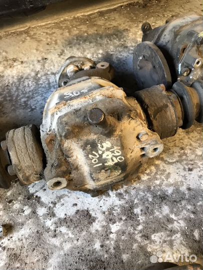 Задний редуктор на Mersedes w190 3.07