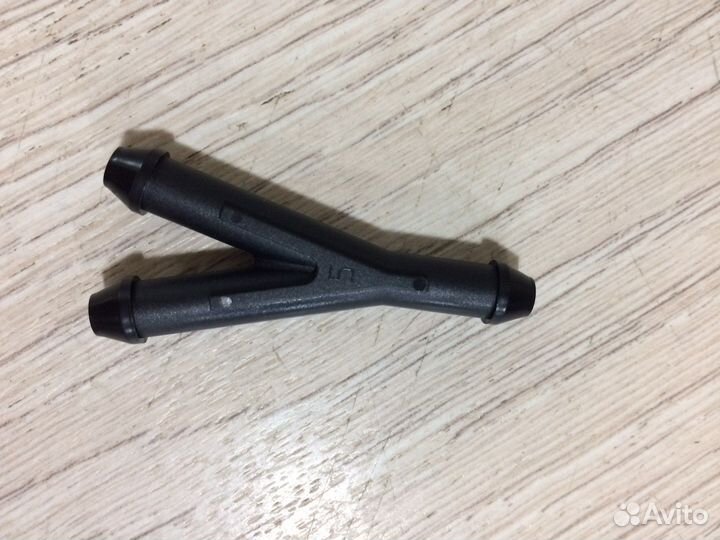 Тройник шланга омывателя Skoda Volkswagen Seat VAG