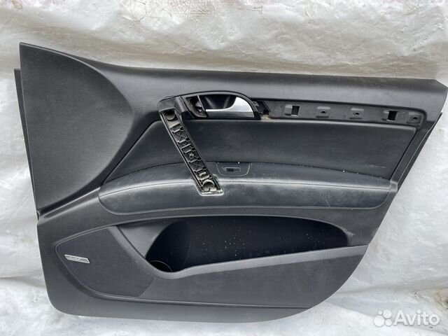 Обшивка двери передняя правая audi q7 4l