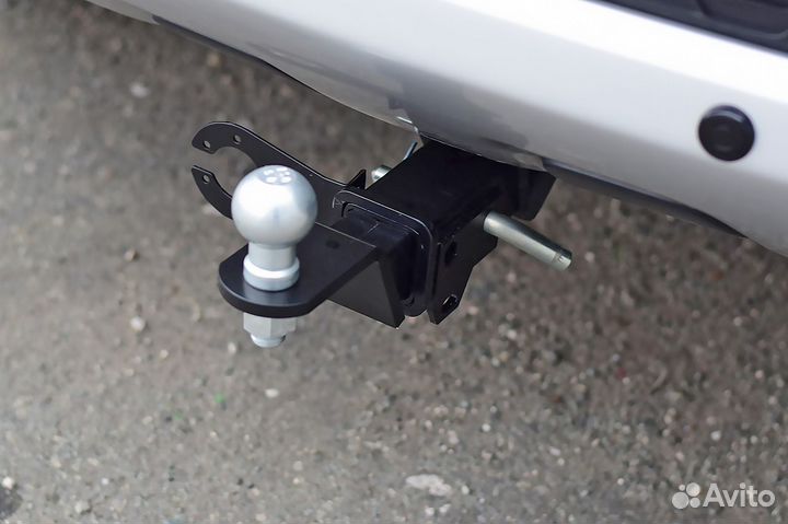 Фаркоп /съемный квадрат/ Renault kaptur с 2016