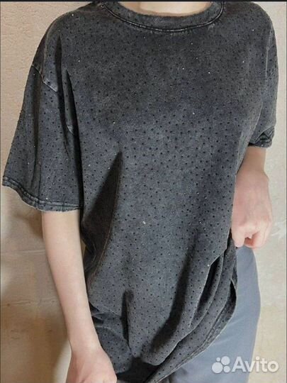 Футболка женская оверсайз со стразами