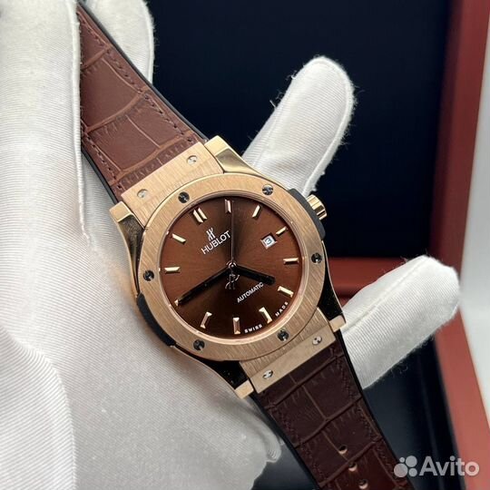 Часы Hublot Classic Fusion Chocolate Dial