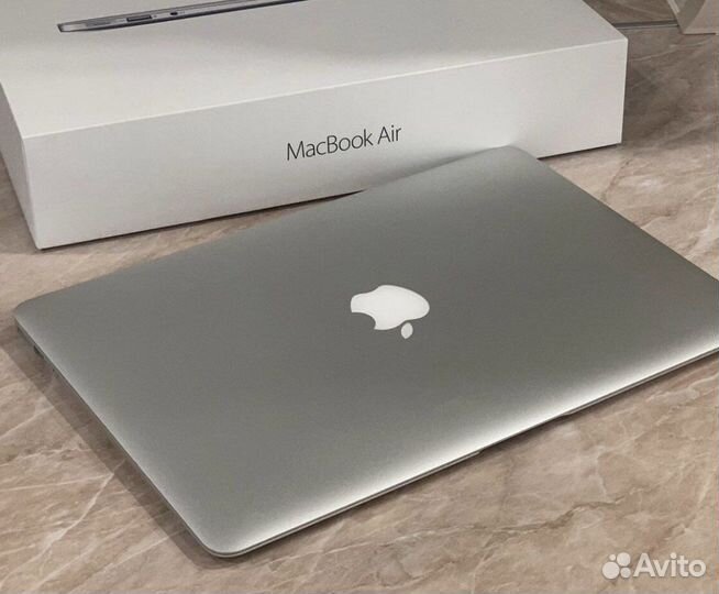 Macbook air 13 (i5, 8gb озу, 128gb ssd)