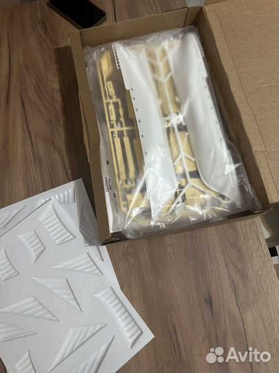 Сборная модель корабля товарищ