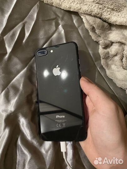 iPhone 8 Plus, 64 ГБ