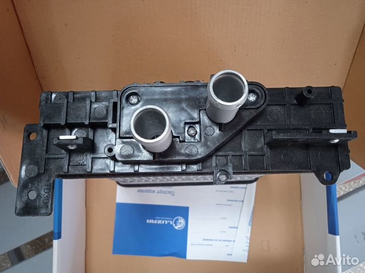 Радиатор отопителя с кондиц. Калина, Приора новый