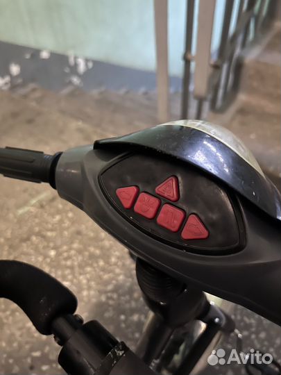 Трехколесный детский велосипед lamborghini