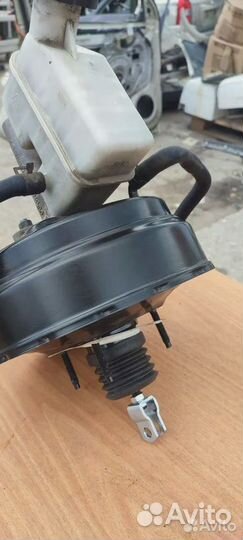 Tucson 1 Вакуумный усилитель тормозов