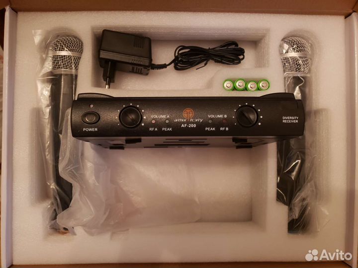 Радиосистема Arthur Forty AF-200