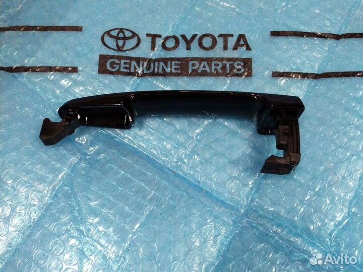 Ручка двери Рав 4 -3 черная Оригинал как новая