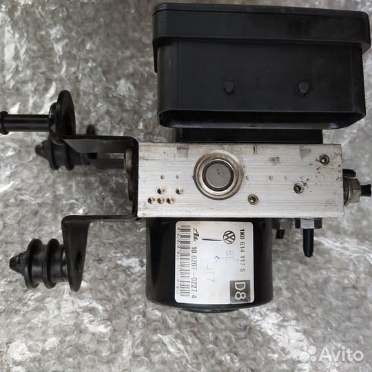 Блок ABS с ASR арт. 1k0 907 379 ak Skoda VW Seat