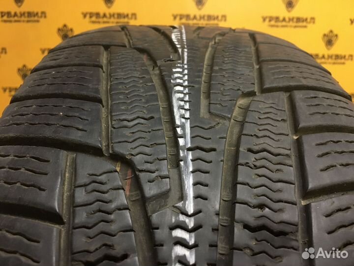 Kumho I'Zen KW31 215/60 R17 96R