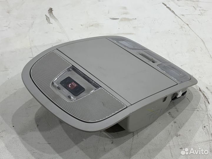 Плафон освещения салона Mitsubishi Pajero Sport 3