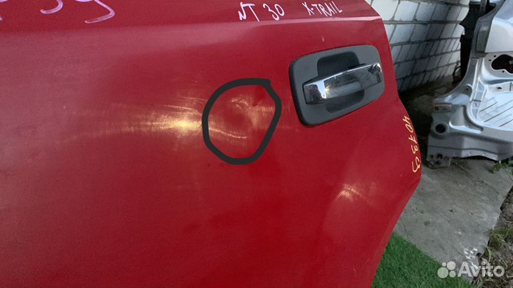 Задняя левая дверь Nissan X-Trail T30