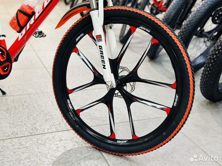 Велосипед на литых дисках 27,5R Green (красный)