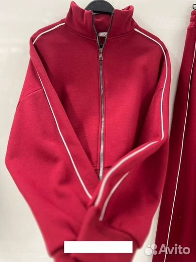 Костюм женский спортивный