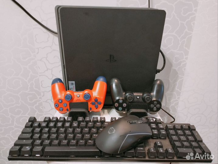 Игровая приставка ps4 slim 500
