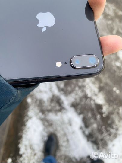 iPhone 8 Plus, 64 ГБ