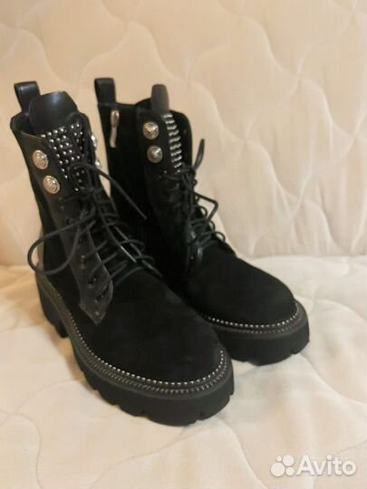 Ботинки женские
