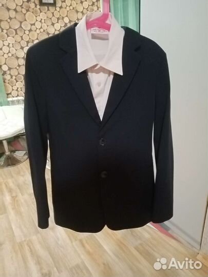 Новые Школьные брюки, пиджак темно синие 146рост