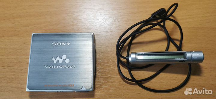 Sony MZ-E900