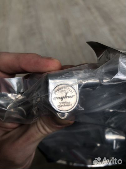 Колки для бас гитары guyker