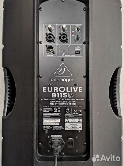 Активная колонка Behringer B115D (1 квт) + стойка