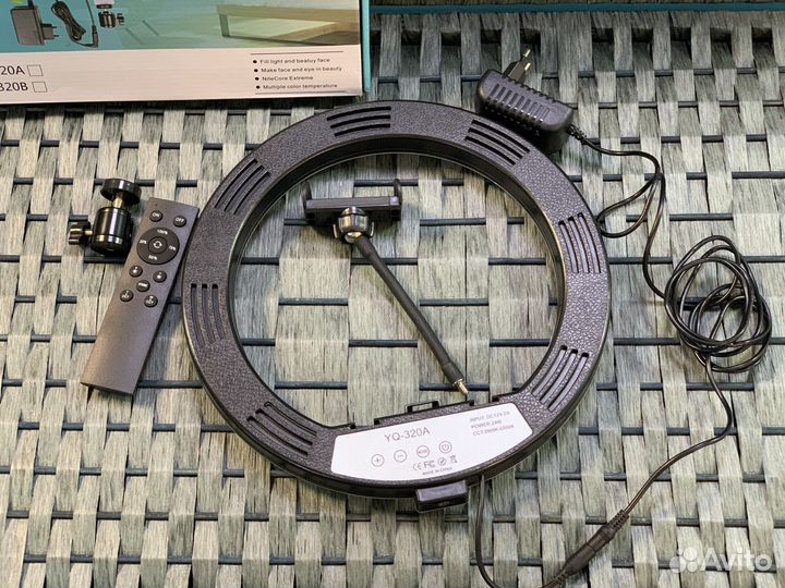 Кольцевая лампа со штативом 320