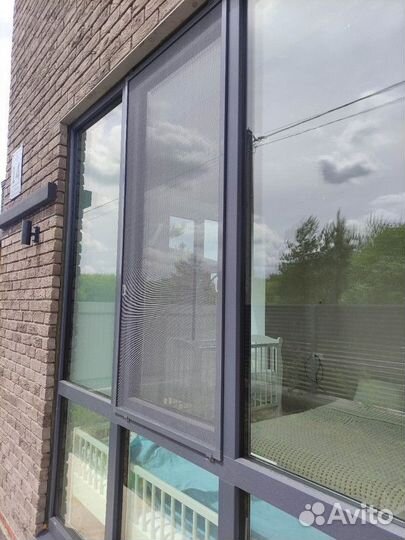 Москитная сетка на балконную дверь