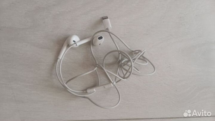 Наушники earpods