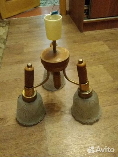 Продется люстра