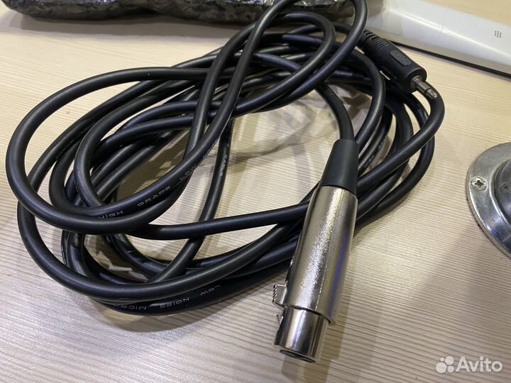 Микрофон для караоке BBK PM-90