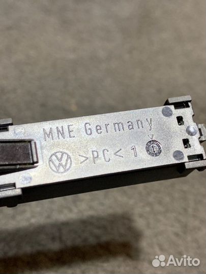 Индикатор airbag Volkswagen Golf cavd 1.4 2009